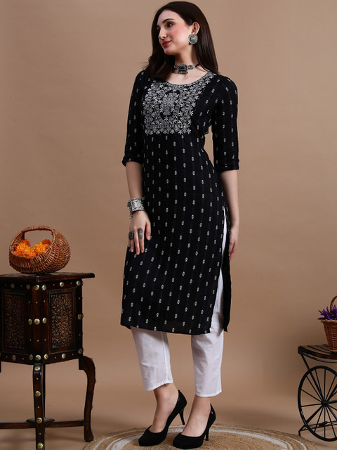 GLOWWORLD Floral Embroidered Straight Kurta - Image 4
