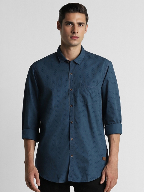 Peter England Casuals Men Slim Fit Micro Ditsy Printed Pure Cotton Casual Shirt