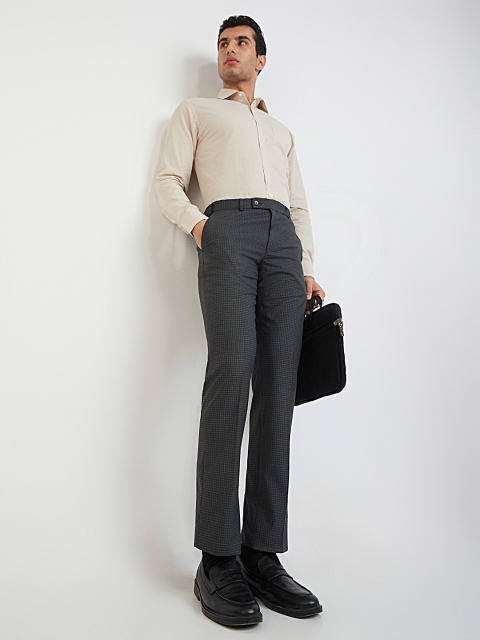 Park Avenue Men Checked Formal Trousers - Image 5