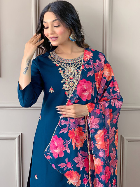 KALINI Floral Embroidered Regular Thread Work Straight Kurta With Trousers & Dupatta - Image 7