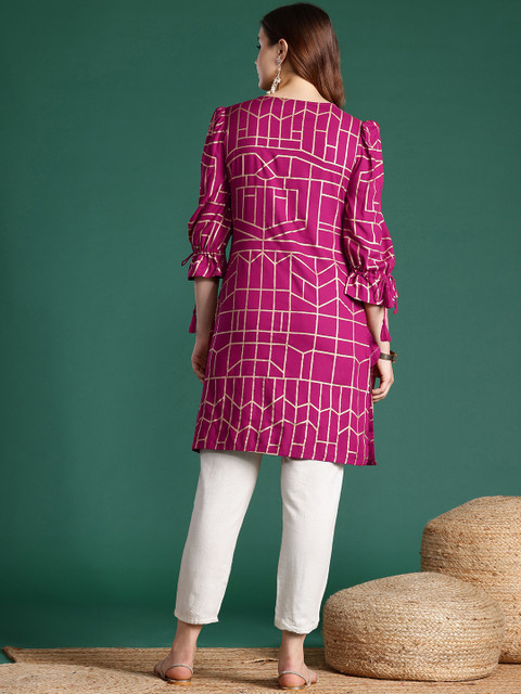 Sangria Geometric Foil Printed Puff Sleeve Kurta - Image 6