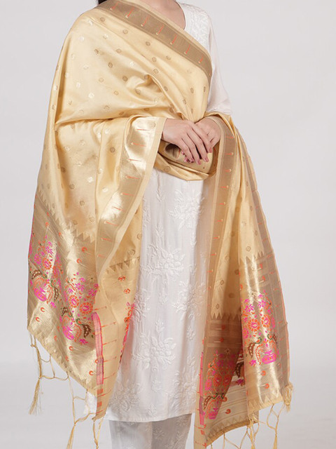 MUFFLY Ethnic Motifs Woven Design Paithani Banarasi Silk Dupatta with Zari - Image 2