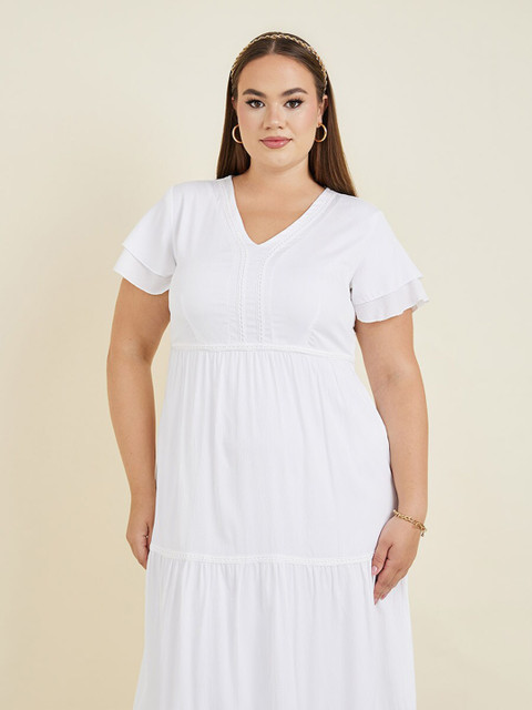 Styli Women Plus Lace Insert V-Neck Tiered Maxi Dress - Image 4