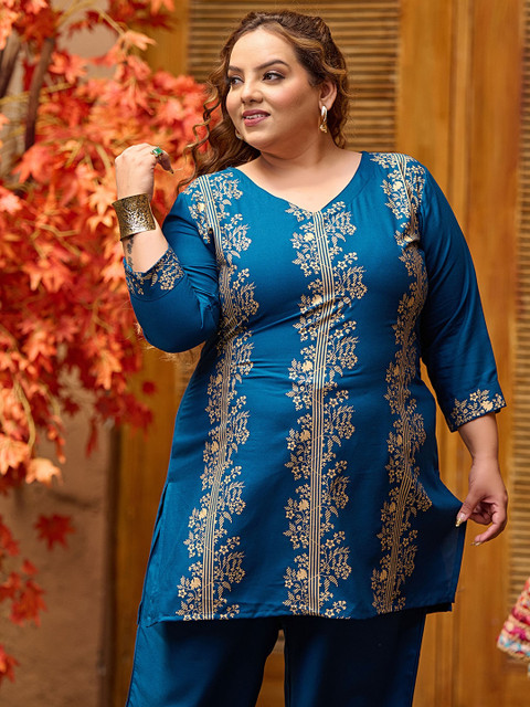 PrettyPlus by Desinoor.com Printed Plus Size V-Neck With Palazzos Co-Ords - Image 7