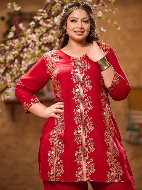 PrettyPlus by Desinoor.com Plus Size Printed Tunic With Palazzos - Image 2