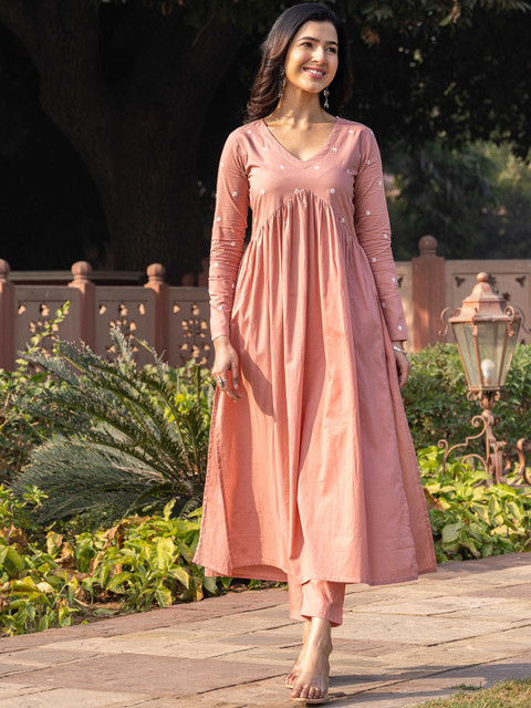 GAYRAA Floral Yoke Design V-Neck Long Sleeves Pure Cotton Kurta with Trousers - Image 5