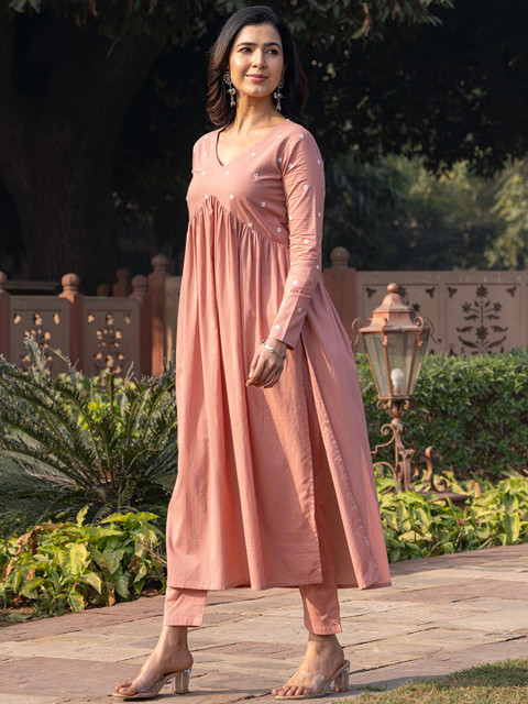GAYRAA Floral Yoke Design V-Neck Long Sleeves Pure Cotton Kurta with Trousers - Image 3