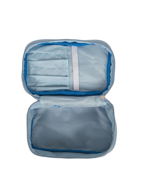 QIPS Waterproof Vanity Bag Travel Accessory - Image 4