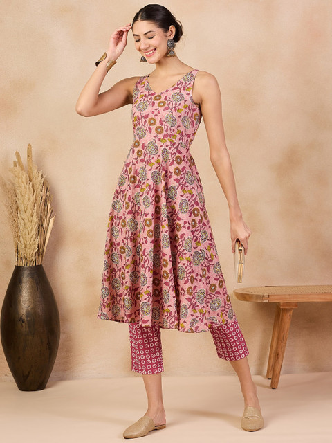 Anouk Pink Floral Printed V-Neck Regular Cotton A-Line Kurta With Trousers - Image 7