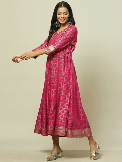 Rangriti Notched Neck Geometric Print A-Line Midi Dress - Image 4