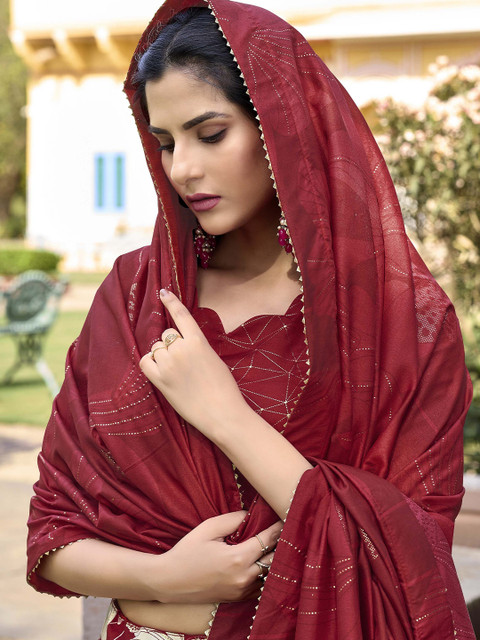 LOOKNBOOK ART Women Printed Foil Print Semi-Stitched Lehenga & Blouse With Dupatta - Image 2