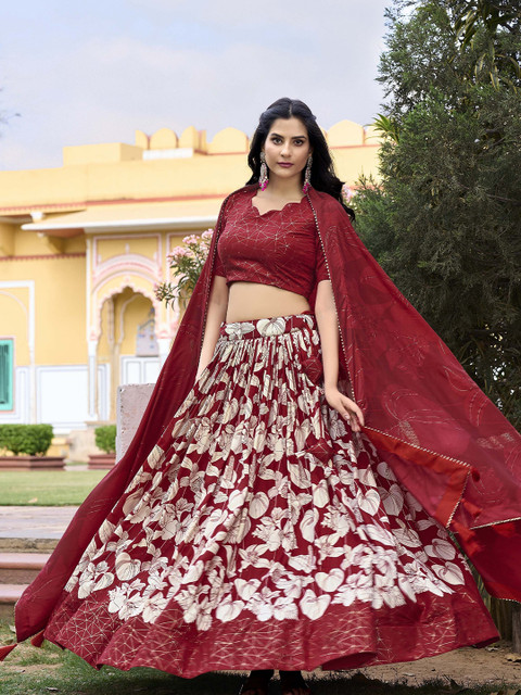 LOOKNBOOK ART Women Printed Foil Print Semi-Stitched Lehenga & Blouse With Dupatta - Image 3