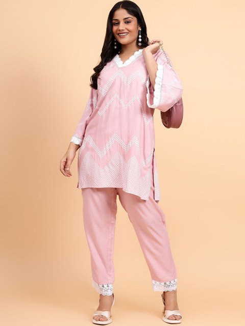 Bani Women Plus Size Geometric Printed Lace Detail Flared Sleeves Top With Trouser - Image 6