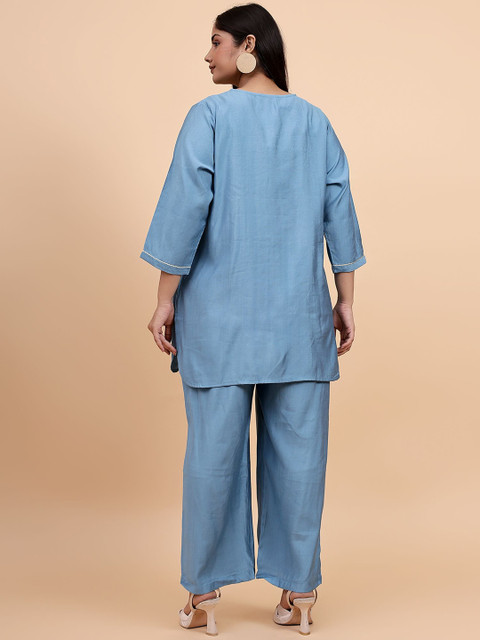 Bani Women Plus Size Etnic Motifs Embroidered V-Neck Tunic With Trousers - Image 4