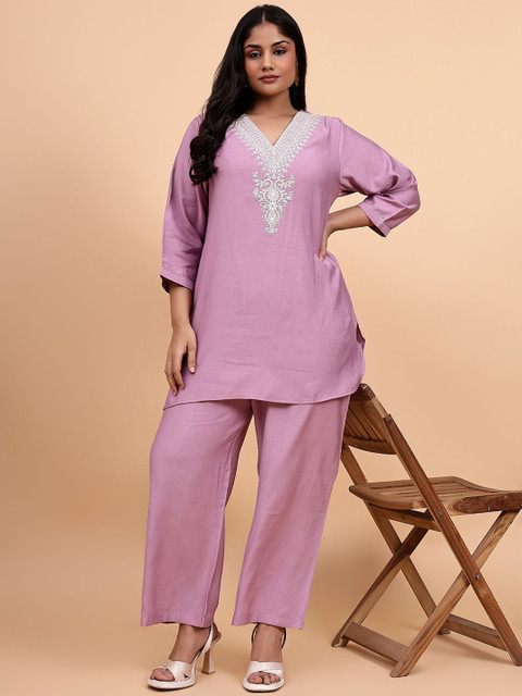 Bani Women Plus Size Embroidered V Neck Tunic With Trouser Co-Ords - Image 6