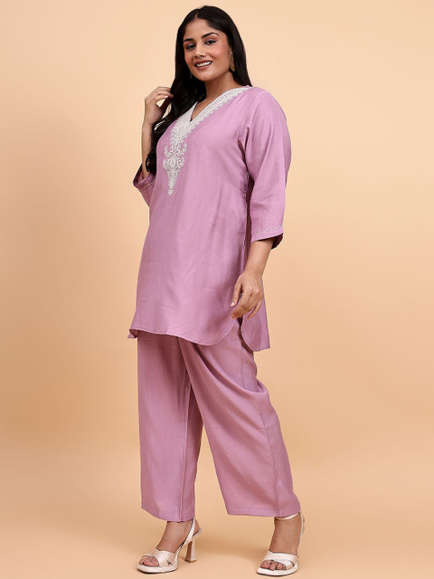 Bani Women Plus Size Embroidered V Neck Tunic With Trouser Co-Ords - Image 4