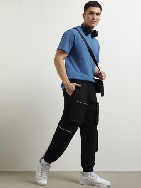 NOBERO Men Solid Oversized Joggers - Image 4