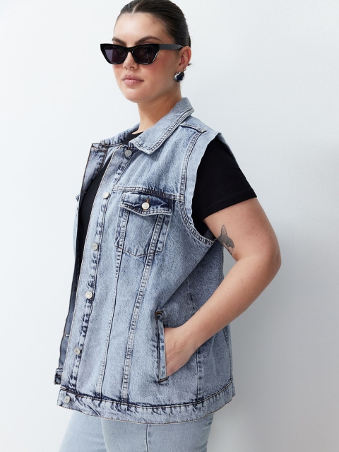 Trendyol Women Spread Collar Sleeveless Pure Cotton Denim Jacket - Image 5