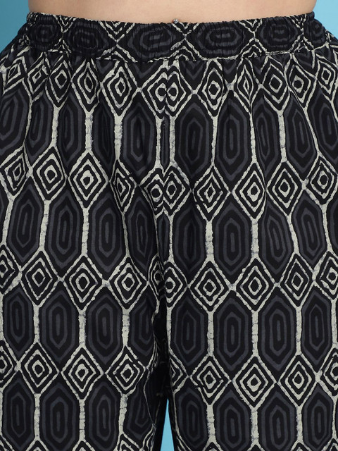 TAG 7 Plus Size Paisley Printed Mandarin Collar Pure Cotton Tunic With Palazzos - Image 3