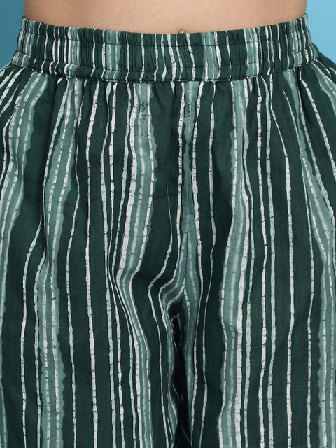 TAG 7 Plus Size Paisley Printed V-Neck Gathered Pure Cotton Kaftan Tunic With Trousers - Image 3