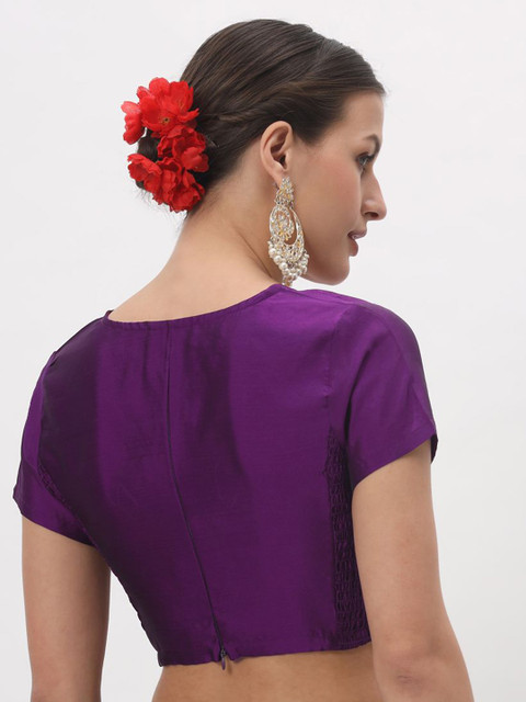 studio rasa Solid V-Neck Smocked Crop Top - Image 5