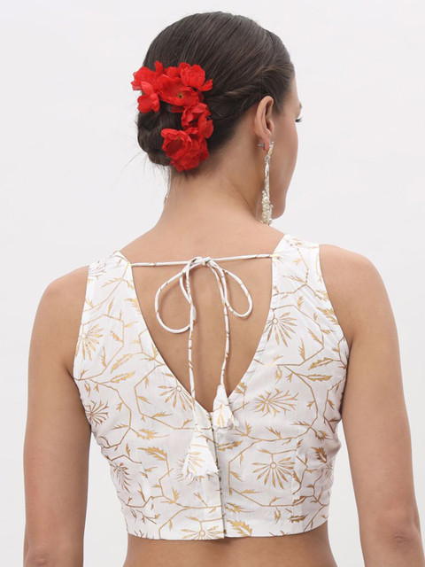 studio rasa Floral Printed V-Neck Crop Top - Image 5