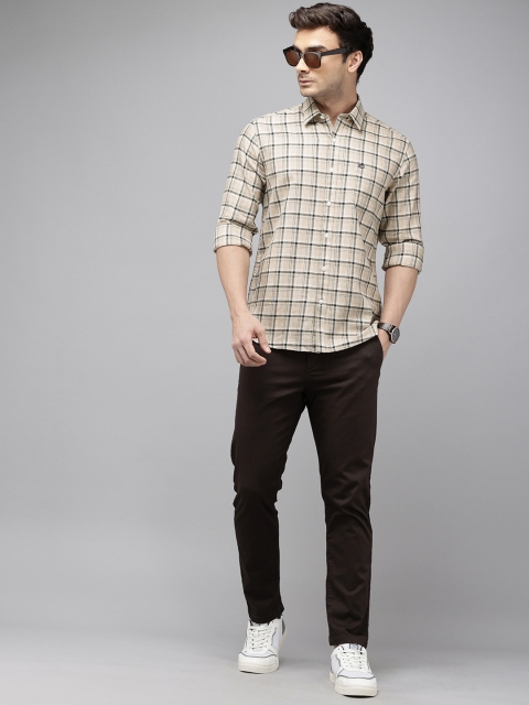 Arrow Sport Pure Cotton Manhattan Slim Fit Checked Casual Shirt - Image 6