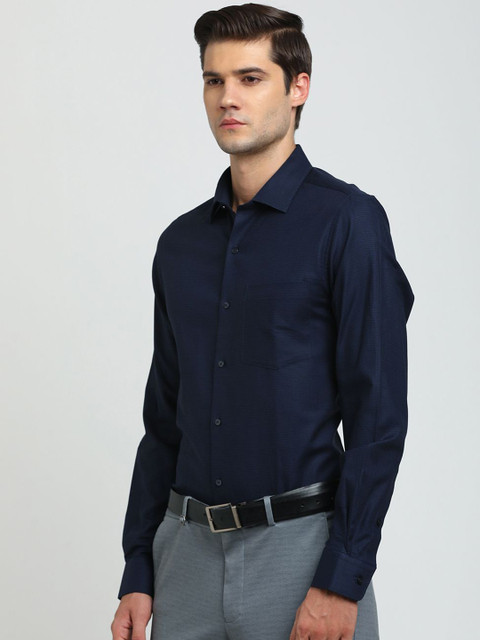Turtle Men Solid Spread Collar Pure Cotton Formal Shirt - Image 4