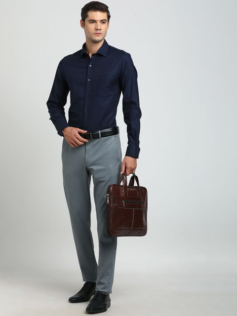 Turtle Men Solid Spread Collar Pure Cotton Formal Shirt - Image 6