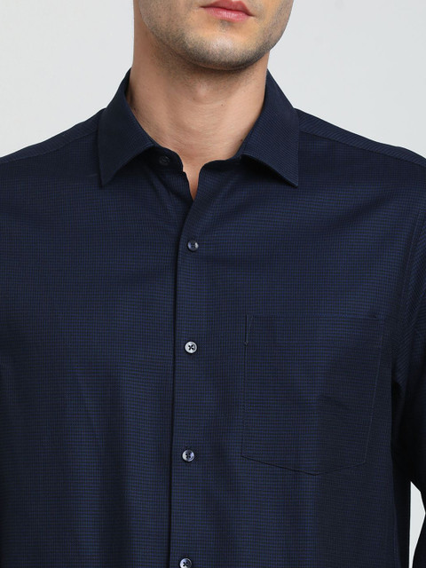 Turtle Men Solid Spread Collar Pure Cotton Formal Shirt - Image 2