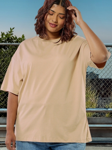 Bewakoof Plus Women Round Neck Solid Oversized Pure Cotton Plus Size T-shirt