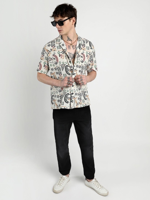 Campus Sutra Men Comfort Oversized Cuban Collar Printed Bohemian Casual Shirt - Image 5