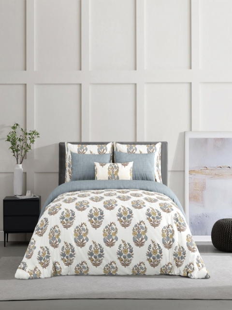 Salona Bichona Sea Green Floral Pure Cotton120 TC King Bedsheet with 2 Pillow Covers - Image 2