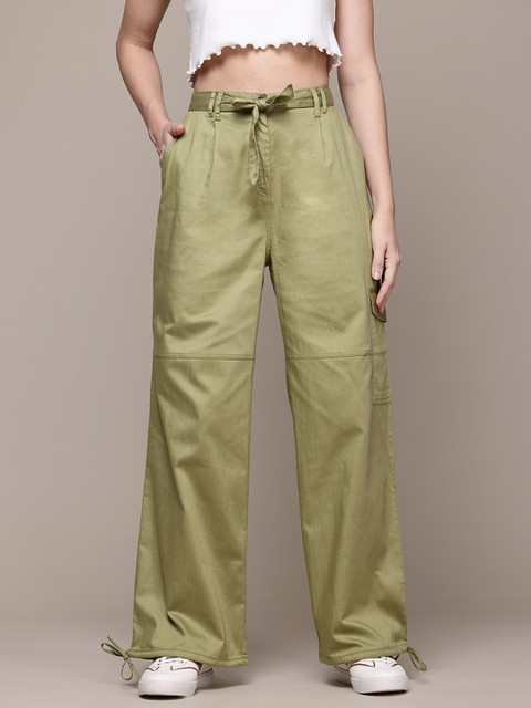 The Roadster Lifestyle Co. Women High-Rise Pleated Cargo Wide Leg Trousers with Belt