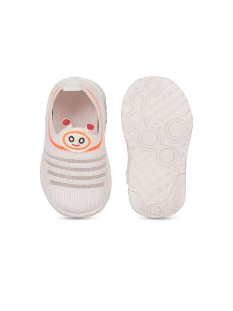 Lil Lollipop Kids Round Toe Musical Chu Chu Sneakers - Image 6