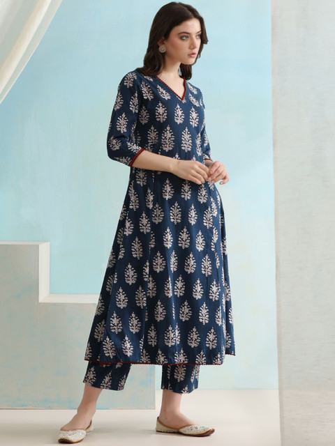 Khushal K Ethnic Motifs Printed V-Neck Pure Cotton A-Line Kurta with Palazzos & Dupatta - Image 4