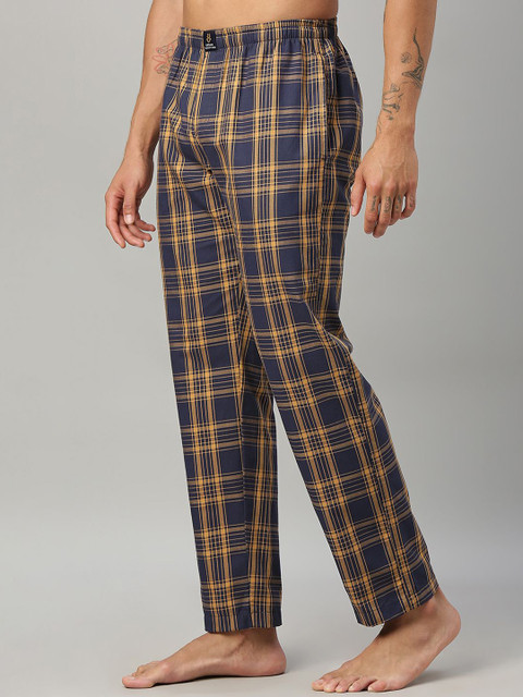 URBAN SCOTTISH Men Checked Pure Cotton Lounge Pant - Image 3