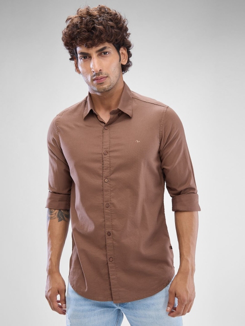 SPYKAR Men Solid Spread Collar Slim Fit Casual Shirt