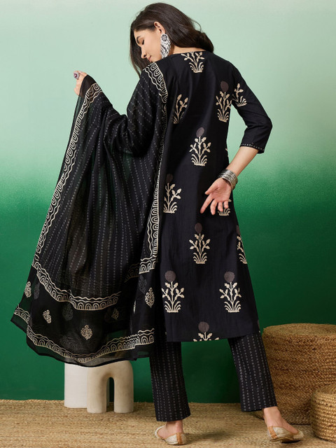 Sangria Notch Neck Printed Pure Cotton Kurta With Trousers & Dupatta - Image 5