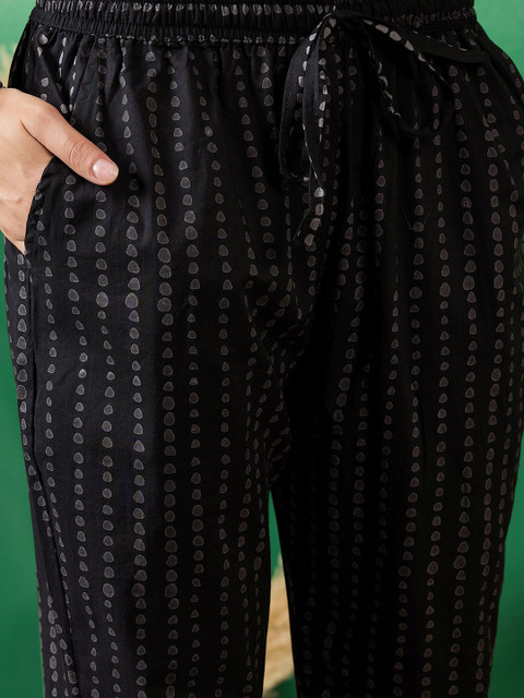 Sangria Notch Neck Printed Pure Cotton Kurta With Trousers & Dupatta - Image 2