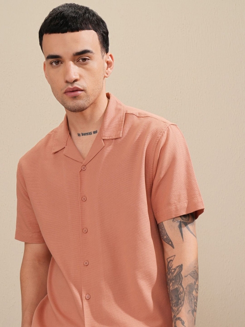 HIGHLANDER Men Rose Dobby Textured Solid Cuban Collar Relaxed Fit Shirt