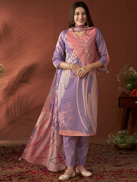 Anouk Lavender Floral Embroidered Beads & Stones Linen Kurta with Trousers & Dupatta - Image 7