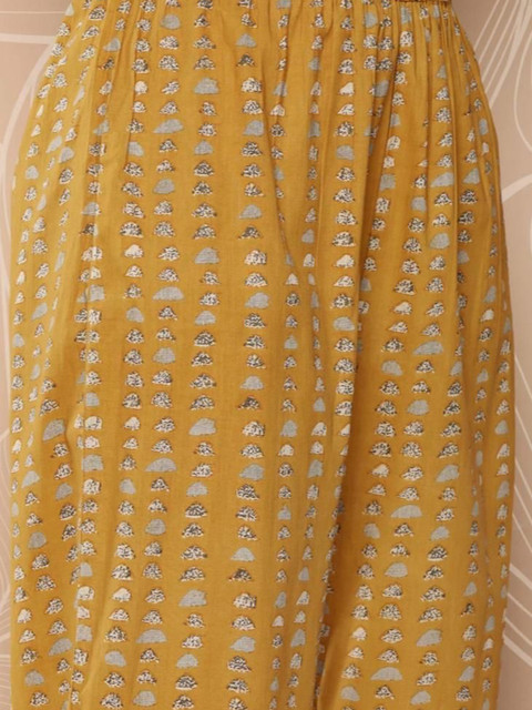 AAFAMI Floral Printed Tie Up Neck Regular Anarkali Kurta With Palazzos - Image 3