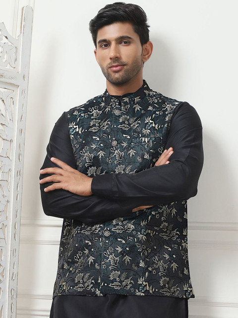 Jompers Men Embroidered Nehru Jacket