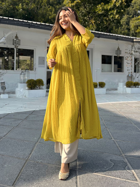 Janasya Dobby Chiffon Kurta