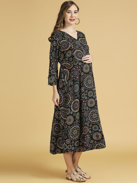 MomToBe V-Neck Printed Maternity Dress