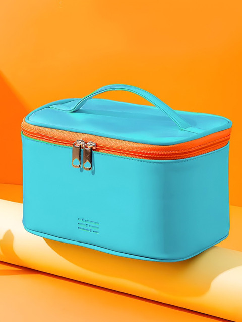 Aura Waterproof Makeup Travel Accessory