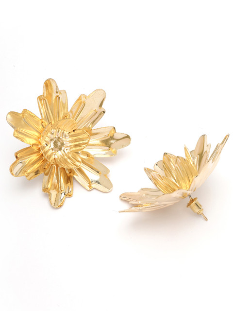 Bohey by KARATCART Gold Plated Floral Shaped Studs - Image 4