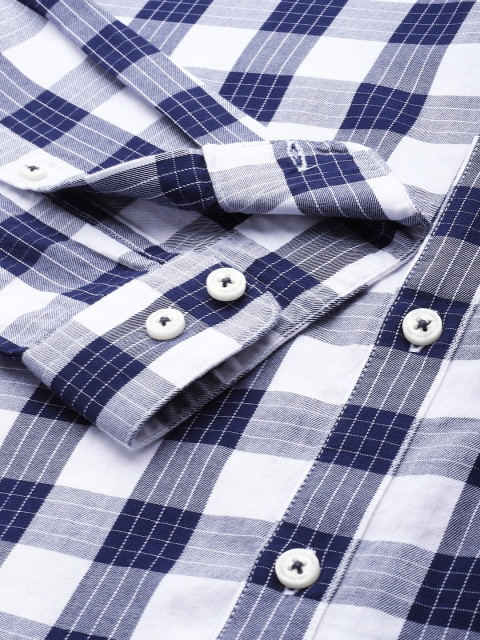 Van Heusen Sport Pure Cotton Slim Fit Checked Casual Shirt - Image 3