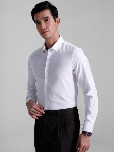 INVICTUS Signature Slim Fit Opaque Pure Cotton Formal Shirt - Image 4